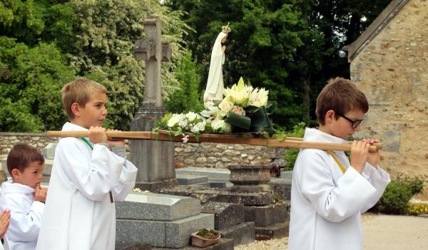 13 Mai 2018 Notre Dame De Fatima A L Honneur Groupement Paroissial Catholique De Gazeran
